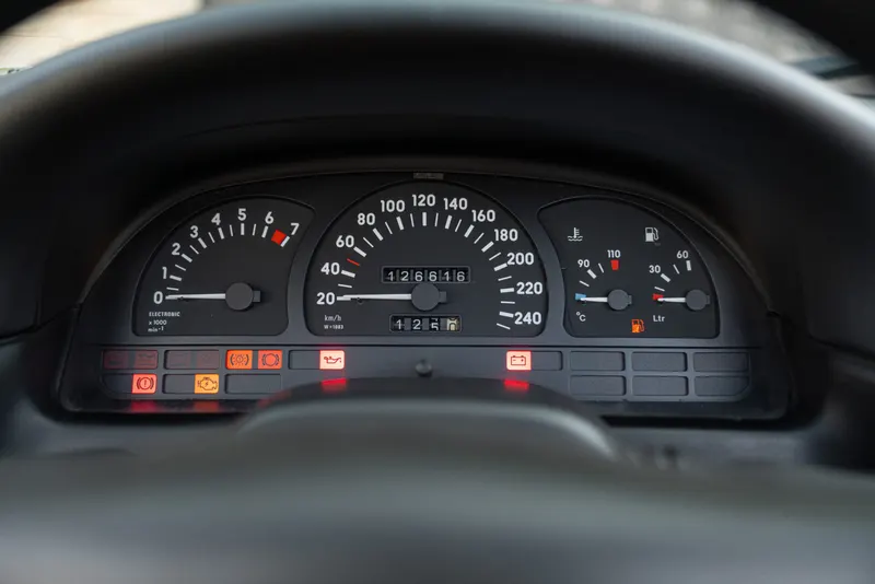 Opel CALIBRA CABRIOLET PIECHA 50