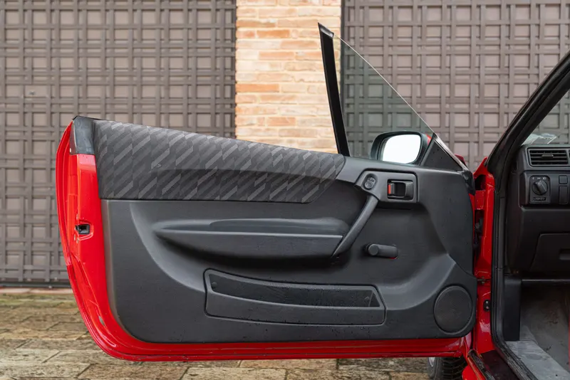 Opel CALIBRA CABRIOLET PIECHA 38