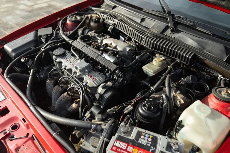 Opel CALIBRA CABRIOLET PIECHA 57