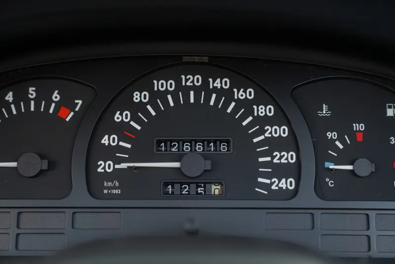 Opel CALIBRA CABRIOLET PIECHA 53