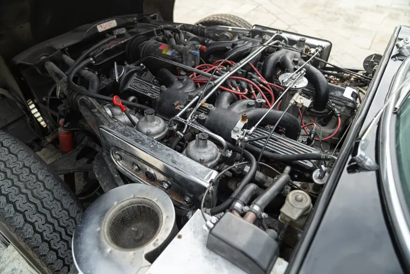 Jaguar E-TYPE COUPE 5.3 V12 60