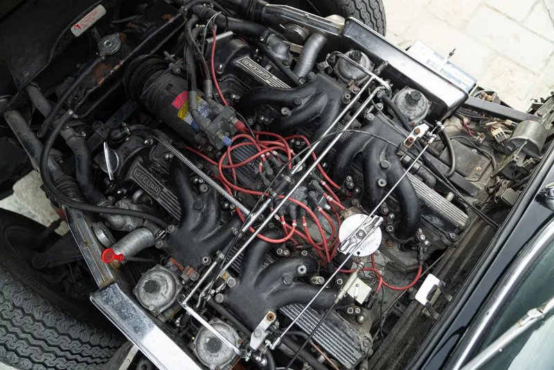 Jaguar E-TYPE COUPE 5.3 V12 58