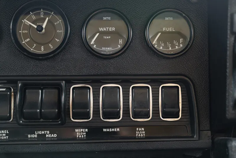 Jaguar E-TYPE COUPE 5.3 V12 45