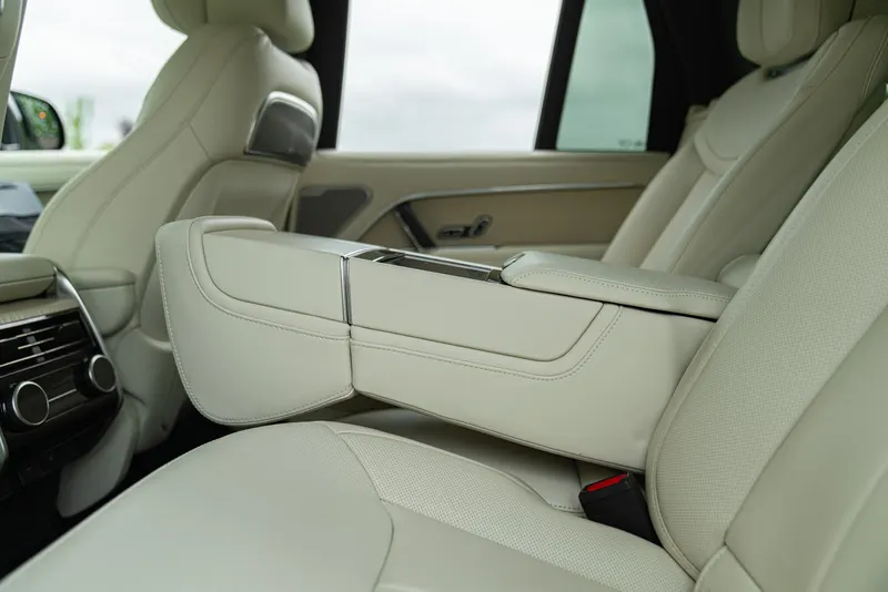 RANGE ROVER 4.4 V8 AUTOBIOGRAPHY 84