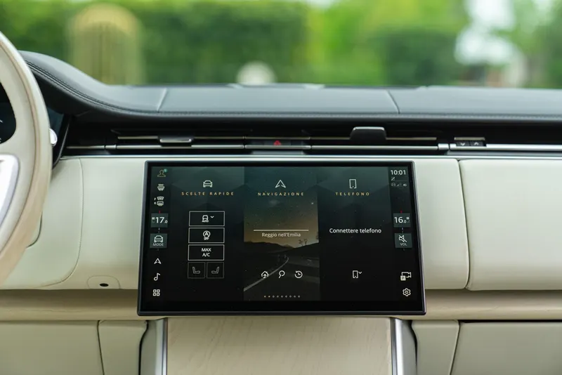 RANGE ROVER 4.4 V8 AUTOBIOGRAPHY 87