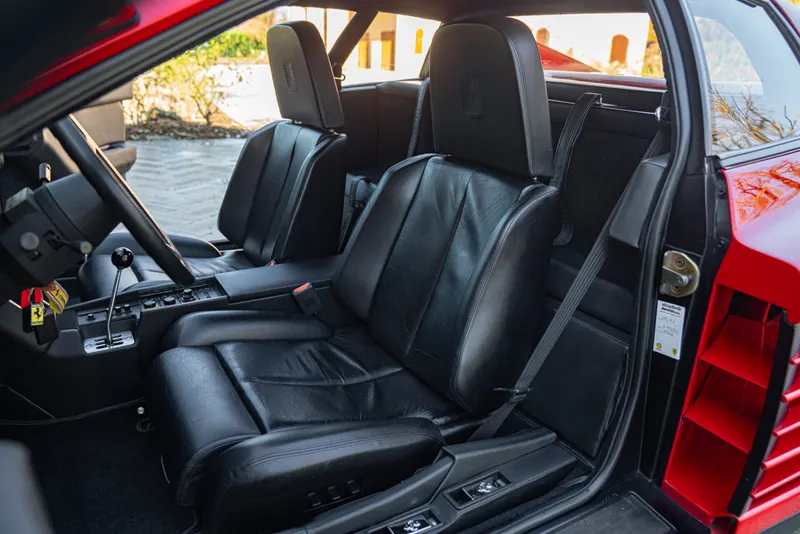 Ferrari TESTAROSSA MONOSPECCHIO – MONODADO 33