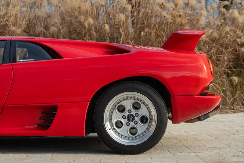Lamborghini DIABLO VT 44
