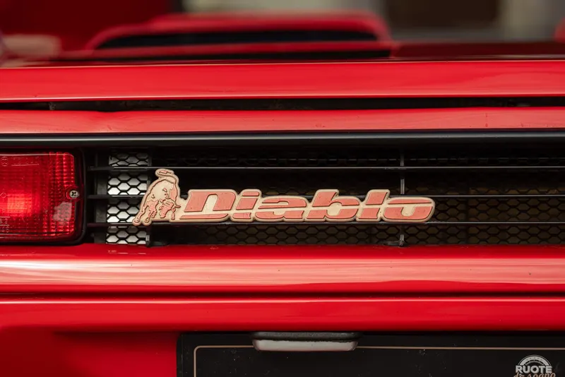 Lamborghini DIABLO VT 32
