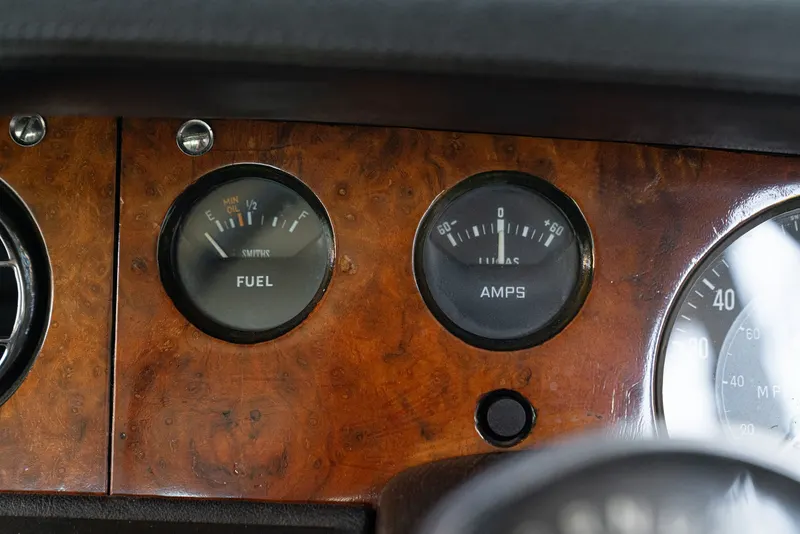 Bentley T1 48