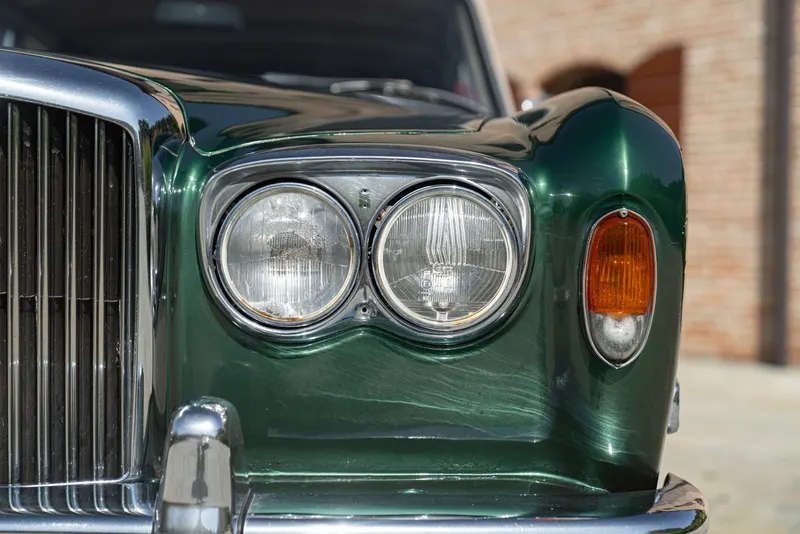 Bentley T1 13