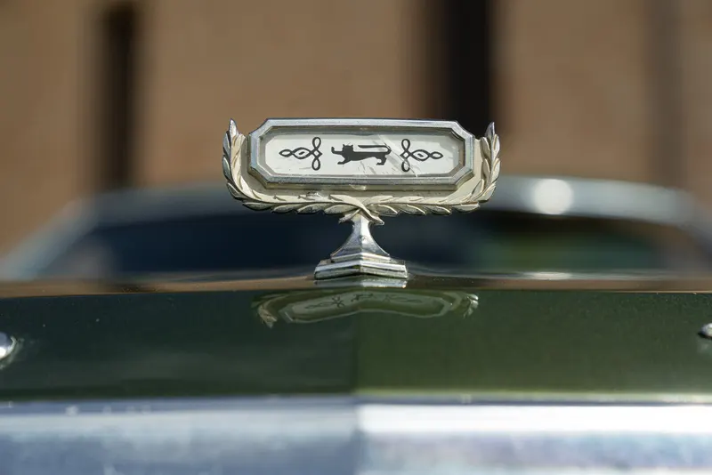 Ford GRAN TORINO 4 DOOR 5.7 V8 BROUGHAM 32