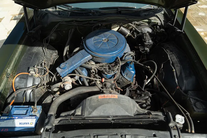 Ford GRAN TORINO 4 DOOR 5.7 V8 BROUGHAM 81