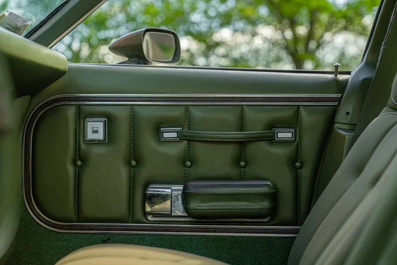 Ford GRAN TORINO 4 DOOR 5.7 V8 BROUGHAM 60