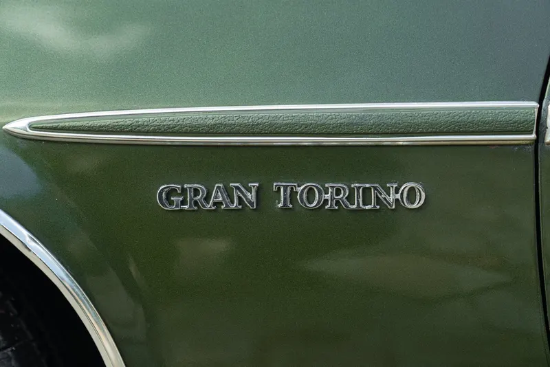 Ford GRAN TORINO 4 DOOR 5.7 V8 BROUGHAM 36