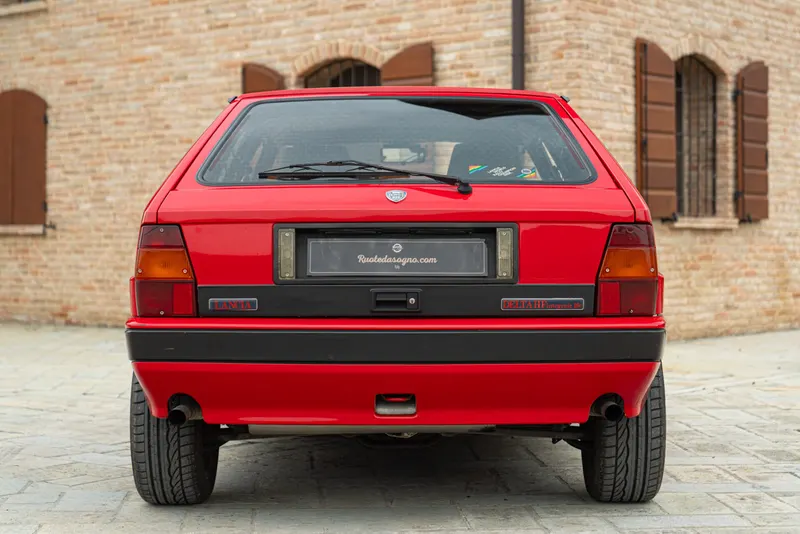 Lancia DELTA HF INTEGRALE 16V 8