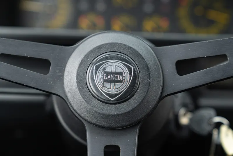 Lancia DELTA HF INTEGRALE 16V 40