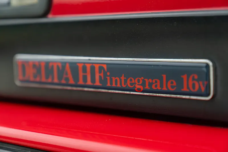 Lancia DELTA HF INTEGRALE 16V 9