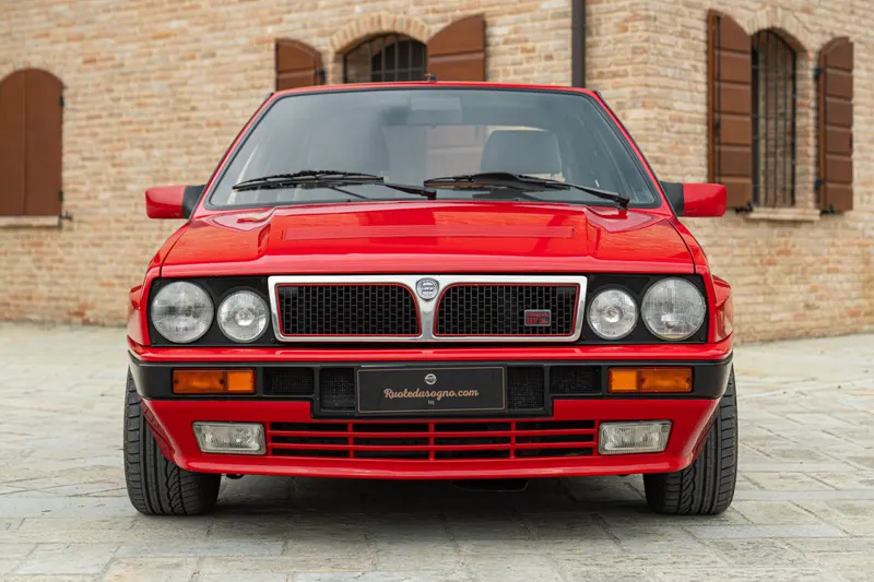 Lancia DELTA HF INTEGRALE 16V 3