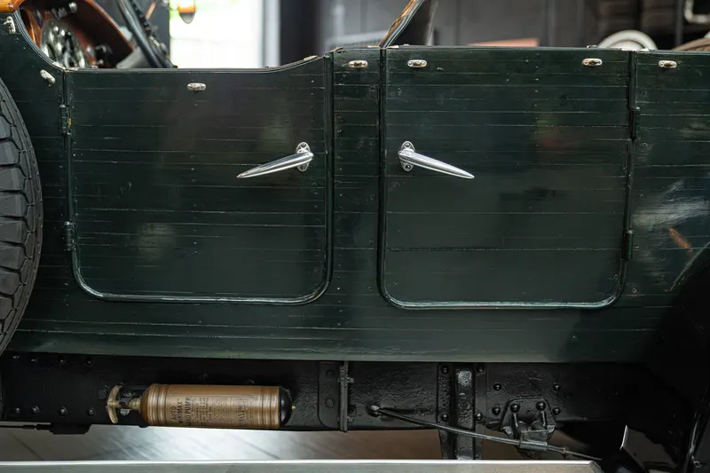 T80 OPEN TOURER 39