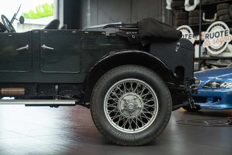 T80 OPEN TOURER 37