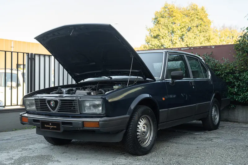 Alfa Romeo ALFETTA QUADRIFOGLIO&nbsp;2.0 29