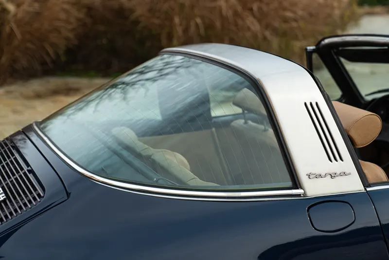 Porsche 911 TARGA 2.4 S “OIL KLAPPE” 10
