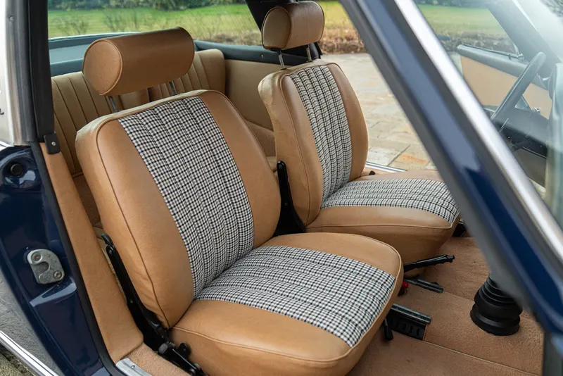 Porsche 911 TARGA 2.4 S “OIL KLAPPE” 35