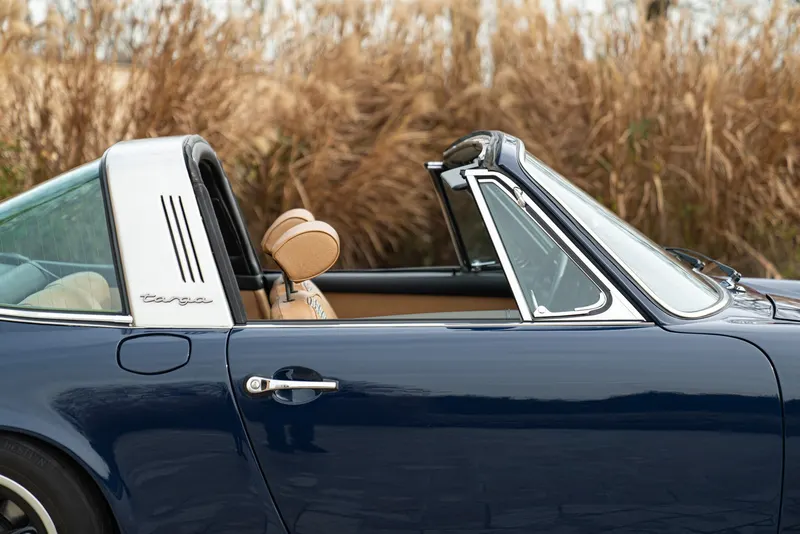 Porsche 911 TARGA 2.4 S “OIL KLAPPE” 11
