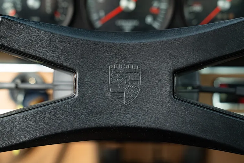 Porsche 911 TARGA 2.4 S “OIL KLAPPE” 55