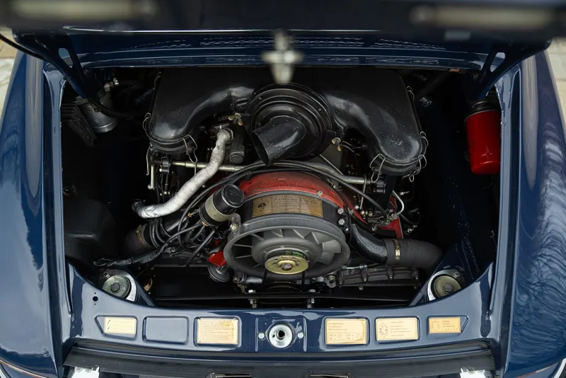 Porsche 911 TARGA 2.4 S “OIL KLAPPE” 57