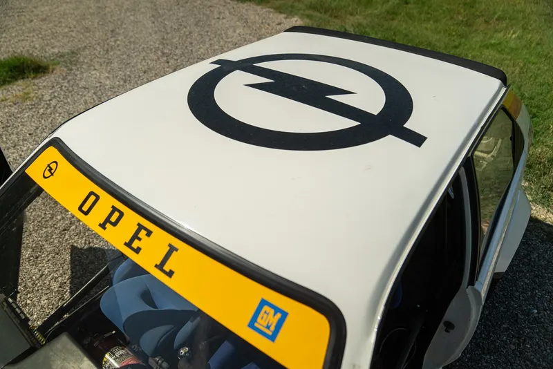Opel KADETT GT/E 9