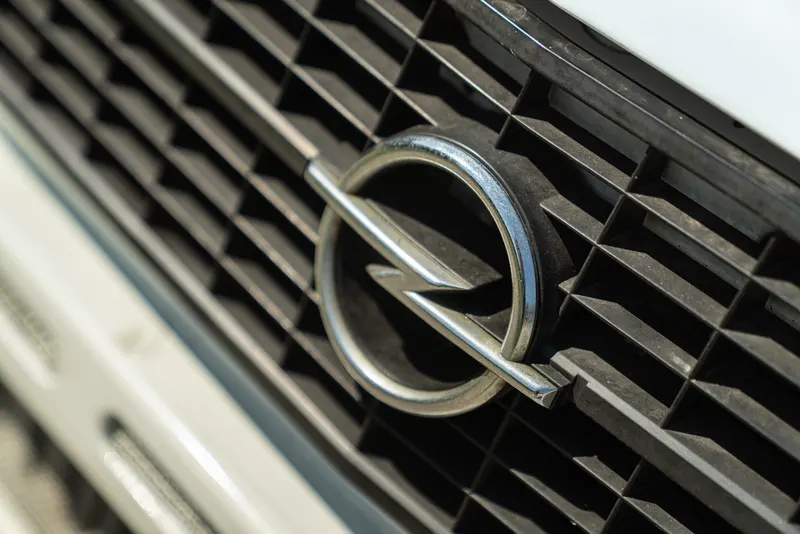 Opel KADETT GT/E 11