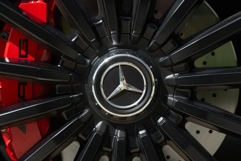 Mercedes-Benz AMG GLA 45 S 16