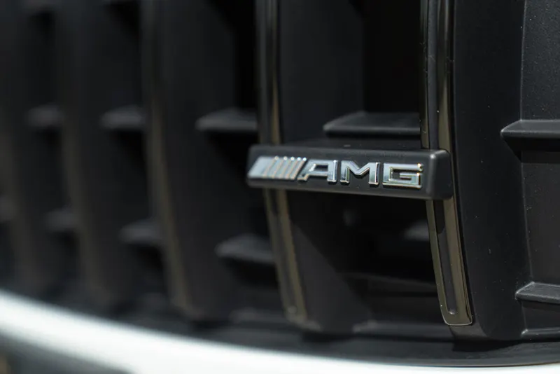 Mercedes-Benz AMG GLA 45 S 26