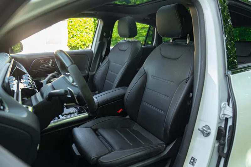 Mercedes-Benz AMG GLA 45 S 28