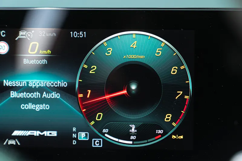 Mercedes-Benz AMG GLA 45 S 60