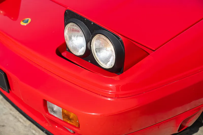 Lotus ESPRIT TURBO SE “HIGH WING” 36