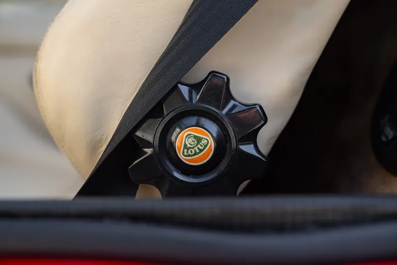 Lotus ESPRIT TURBO SE “HIGH WING” 47