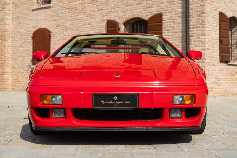 Lotus ESPRIT TURBO SE “HIGH WING” 4
