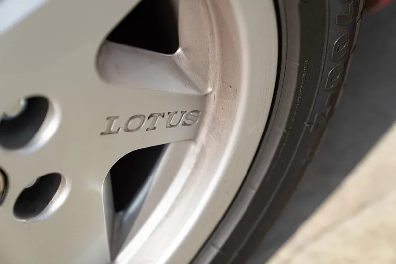 Lotus ESPRIT TURBO SE “HIGH WING” 17