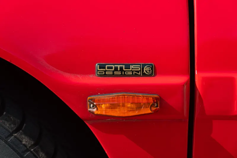 Lotus ESPRIT TURBO SE “HIGH WING” 18