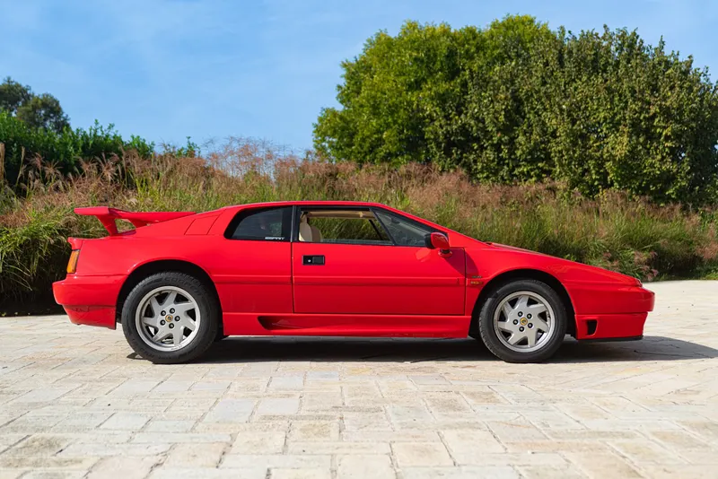 Lotus ESPRIT TURBO SE “HIGH WING” 6
