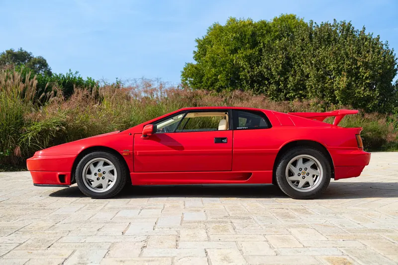 Lotus ESPRIT TURBO SE “HIGH WING” 7