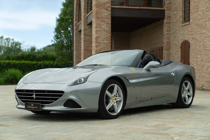 Ferrari CALIFORNIA T 9