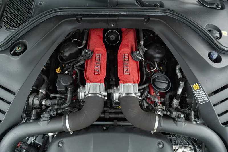 Ferrari CALIFORNIA T 84