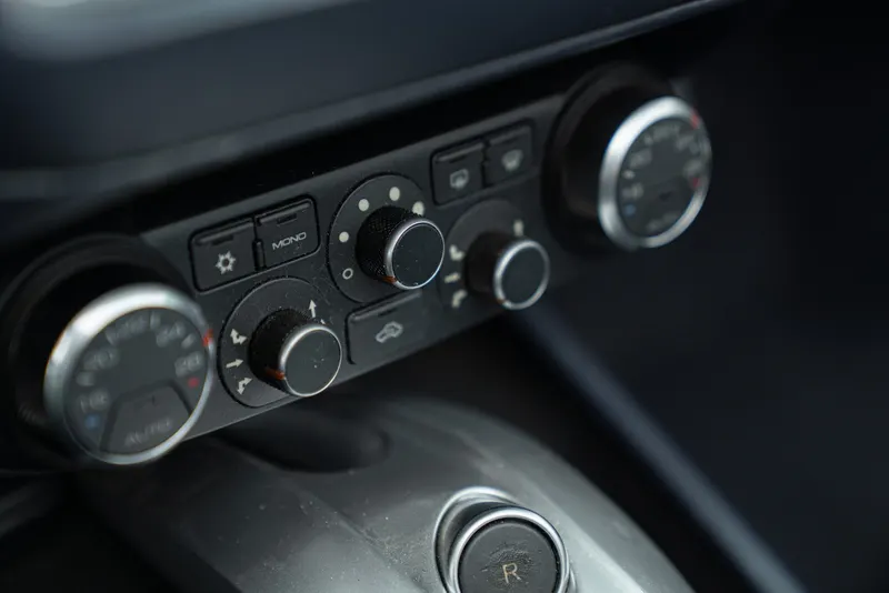 Ferrari CALIFORNIA T 48