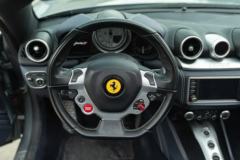 Ferrari CALIFORNIA T 67