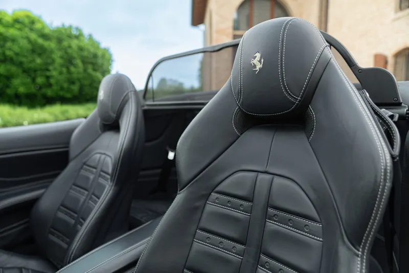 Ferrari CALIFORNIA T 71