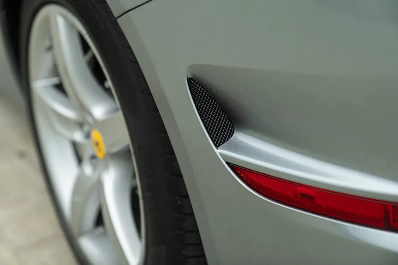 Ferrari CALIFORNIA T 17