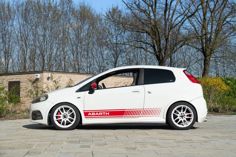 Abarth GRANDE PUNTO 5